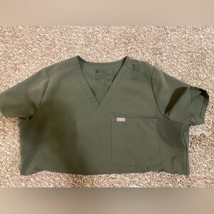 Catarina One-Pocket Scrub Top